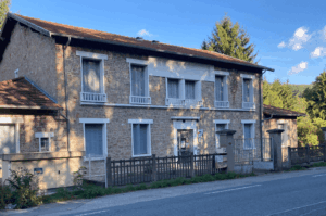 Lire la suite à propos de l’article Changement de salle : la réunion pour les jeunes de l&rsquo;accueil jeunes du mercredi 23 septembre se déroulera à VHB Lamure – 1077 rue Centrale (et non à la salle des associations)